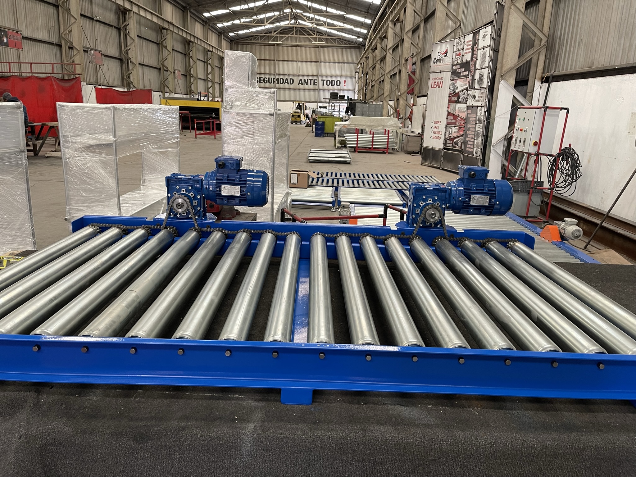 Integración con transportadores motorizados